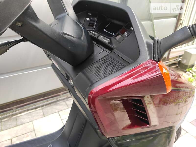 Максі-скутер Honda CN 250 1996 в Львові