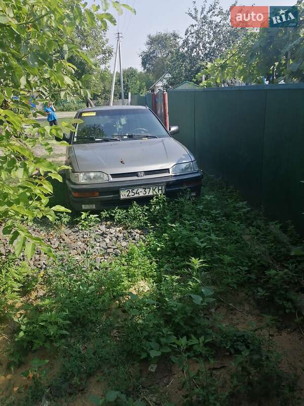 Седан Honda Concerto 1992 в Звенигородці