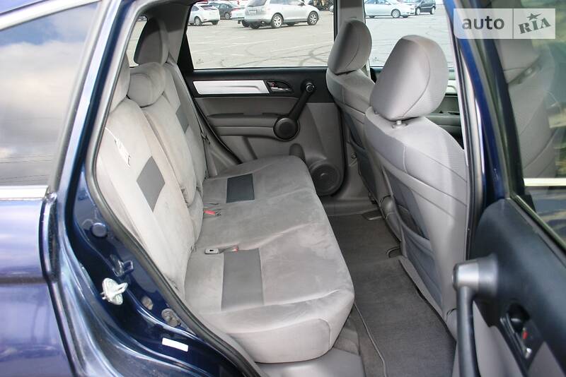 Позашляховик / Кросовер Honda CR-V 2011 в Києві
