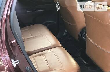 Позашляховик / Кросовер Honda CR-V 2015 в 