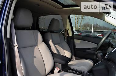 Позашляховик / Кросовер Honda CR-V 2015 в 