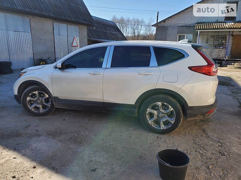 Позашляховик / Кросовер Honda CR-V 2017 в Баранівці