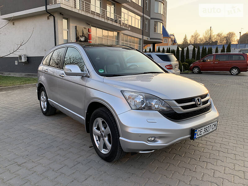 Позашляховик / Кросовер Honda CR-V 2011 в Чернівцях