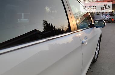 Позашляховик / Кросовер Honda CR-V 2012 в 