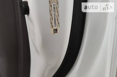 Позашляховик / Кросовер Honda CR-V 2012 в 