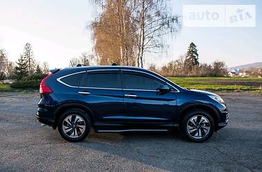 Внедорожник / Кроссовер Honda CR-V 2015 в Черновцах