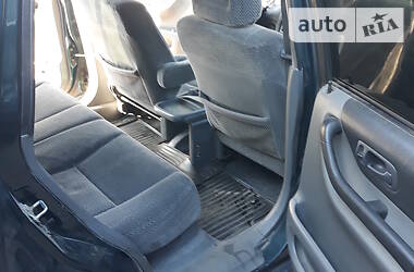 Позашляховик / Кросовер Honda CR-V 1998 в 