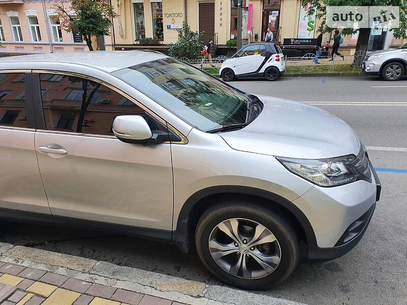 Позашляховик / Кросовер Honda CR-V 2013 в Києві