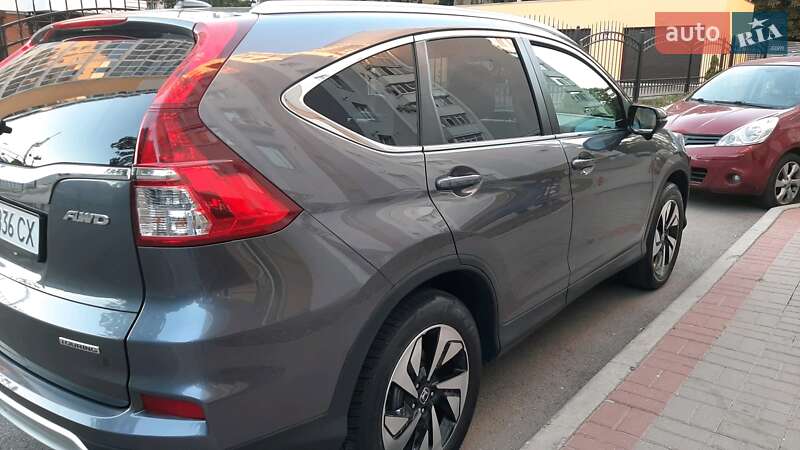 Внедорожник / Кроссовер Honda CR-V 2015 в Полтаве