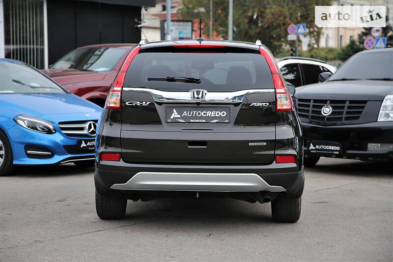 Внедорожник / Кроссовер Honda CR-V 2015 в Харькове
