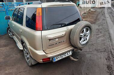 Внедорожник / Кроссовер Honda CR-V 2001 в Межевой