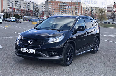 Внедорожник / Кроссовер Honda CR-V 2015 в Черновцах