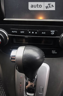 Позашляховик / Кросовер Honda CR-V 2010 в 
