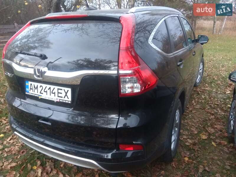 Позашляховик / Кросовер Honda CR-V 2016 в Малині