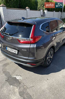 Позашляховик / Кросовер Honda CR-V 2017 в 