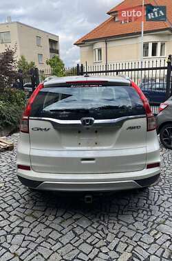 Внедорожник / Кроссовер Honda CR-V 2015 в 