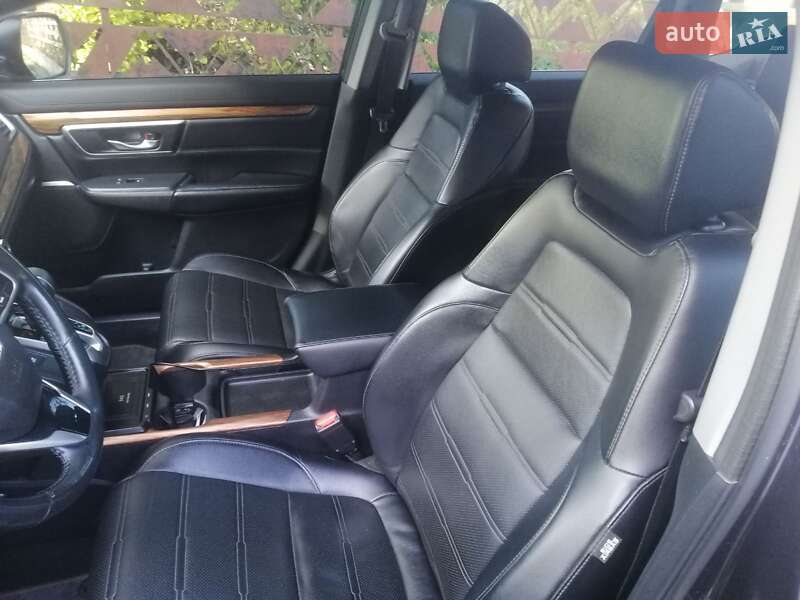 Позашляховик / Кросовер Honda CR-V 2017 в Дніпрі