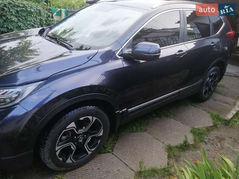 Позашляховик / Кросовер Honda CR-V 2017 в Дніпрі