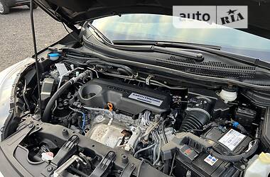 Внедорожник / Кроссовер Honda CR-V 2015 в 