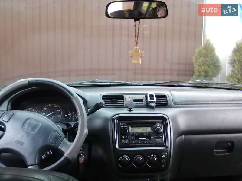 Внедорожник / Кроссовер Honda CR-V 2001 в Бучаче