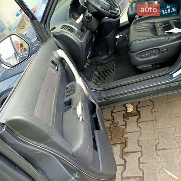 Позашляховик / Кросовер Honda CR-V 2007 в Ужгороді