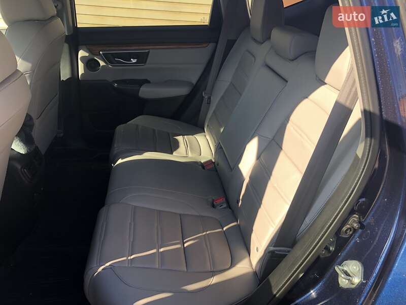 Внедорожник / Кроссовер Honda CR-V 2018 в Сумах