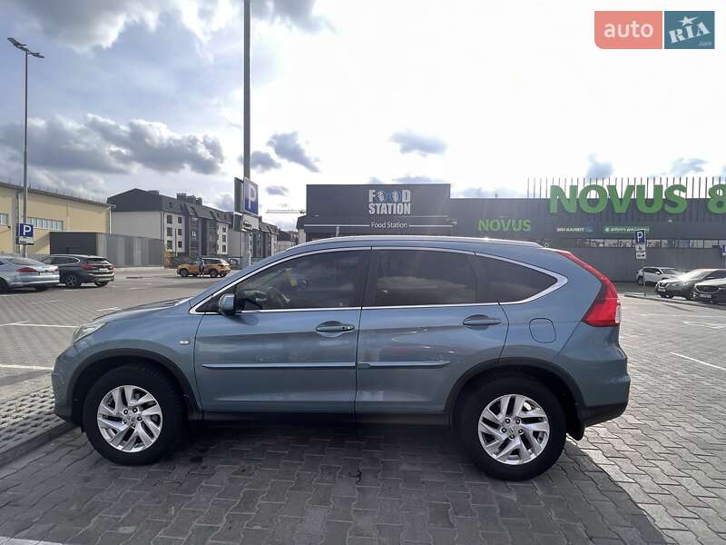 Внедорожник / Кроссовер Honda CR-V 2016 в Киеве