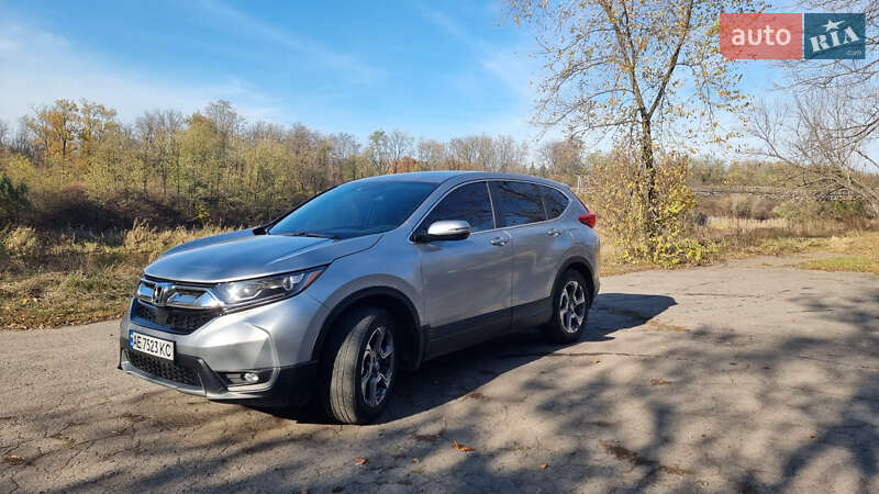 Внедорожник / Кроссовер Honda CR-V 2017 в Кривом Роге