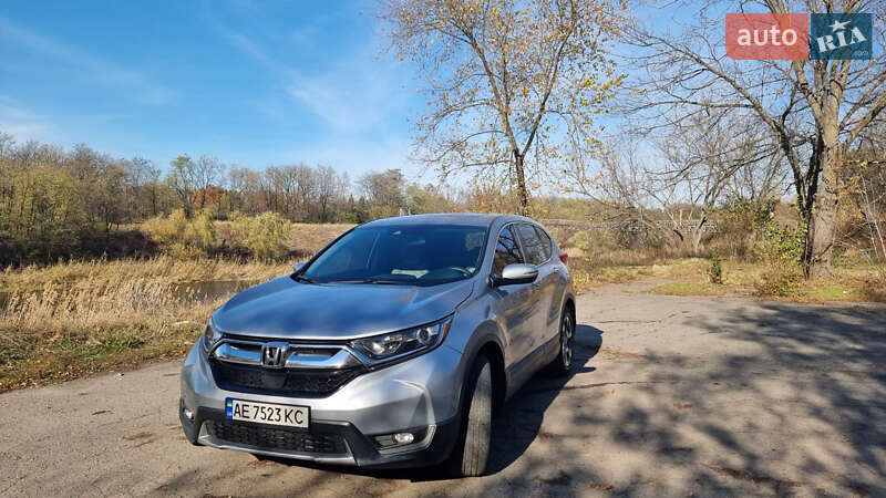 Внедорожник / Кроссовер Honda CR-V 2017 в Кривом Роге