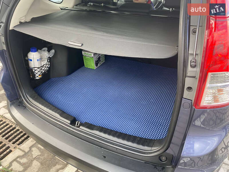 Внедорожник / Кроссовер Honda CR-V 2013 в Киеве