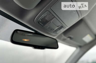 Позашляховик / Кросовер Honda CR-V 2010 в 