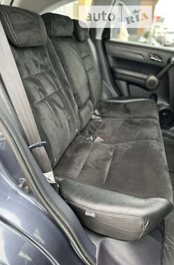 Позашляховик / Кросовер Honda CR-V 2010 в 
