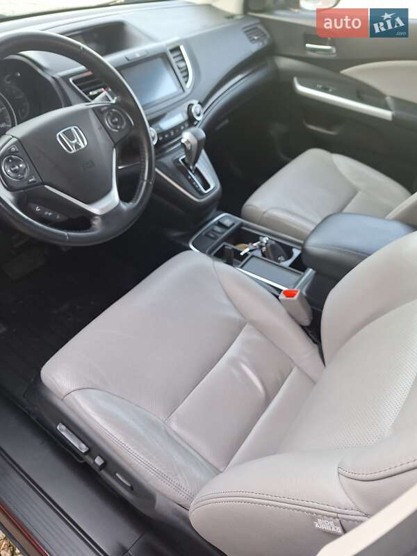 Внедорожник / Кроссовер Honda CR-V 2015 в Тернополе