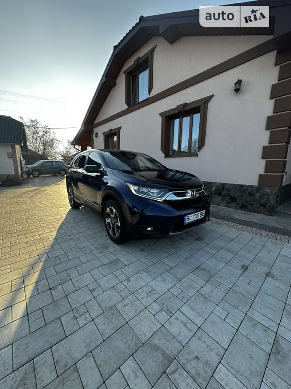 Позашляховик / Кросовер Honda CR-V 2017 в Івано-Франківську