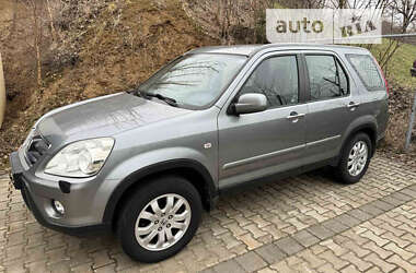 Внедорожник / Кроссовер Honda CR-V 2005 в Стебнику