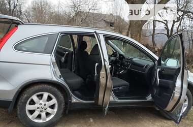 Внедорожник / Кроссовер Honda CR-V 2007 в Новой Ушице