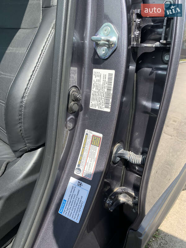 Внедорожник / Кроссовер Honda CR-V 2021 в Киеве фото 10 Внедорожник / Кроссовер Honda CR-V 2021 в Киеве