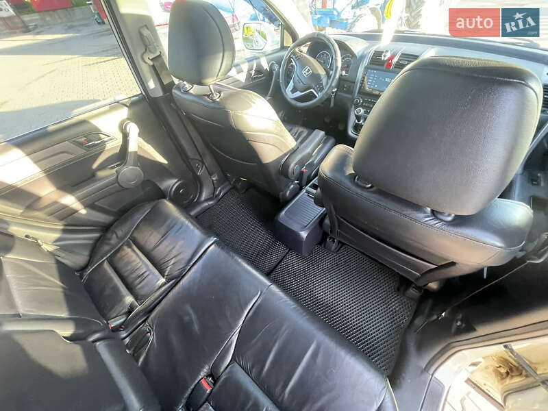 Позашляховик / Кросовер Honda CR-V 2008 в Чернівцях