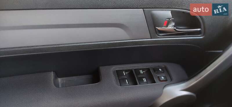 Внедорожник / Кроссовер Honda CR-V 2008 в Ровно