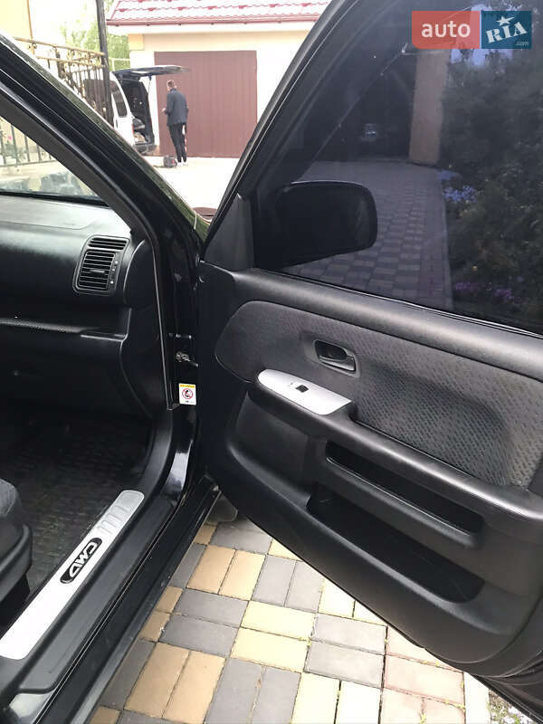 Внедорожник / Кроссовер Honda CR-V 2002 в Луцке