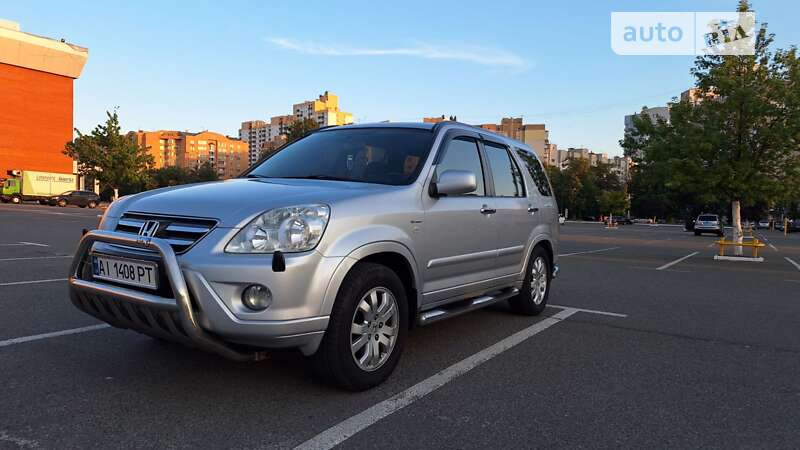 Позашляховик / Кросовер Honda CR-V 2006 в Києві