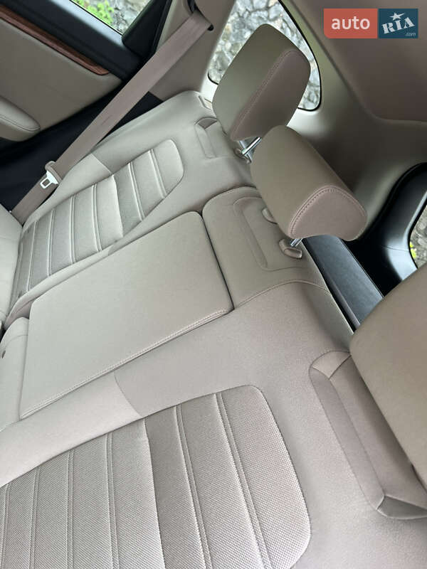 Позашляховик / Кросовер Honda CR-V 2021 в Дніпрі