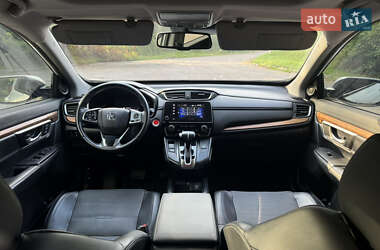 Внедорожник / Кроссовер Honda CR-V 2018 в 