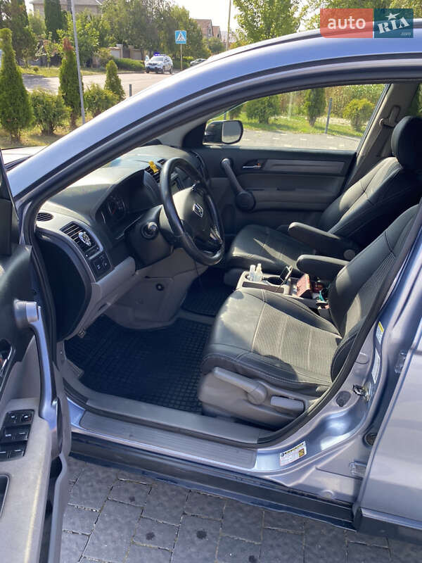 Внедорожник / Кроссовер Honda CR-V 2007 в Ужгороде