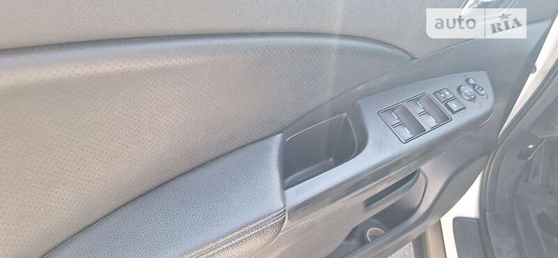 Внедорожник / Кроссовер Honda CR-V 2013 в Луцке