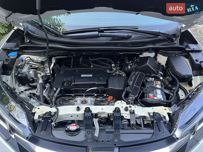 Позашляховик / Кросовер Honda CR-V 2016 в Вінниці