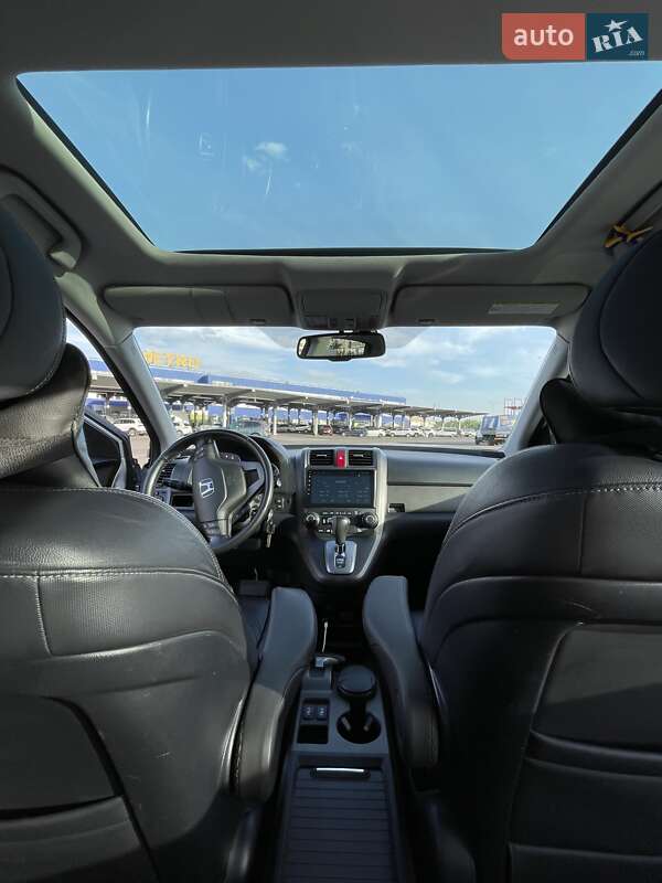 Внедорожник / Кроссовер Honda CR-V 2011 в Киеве