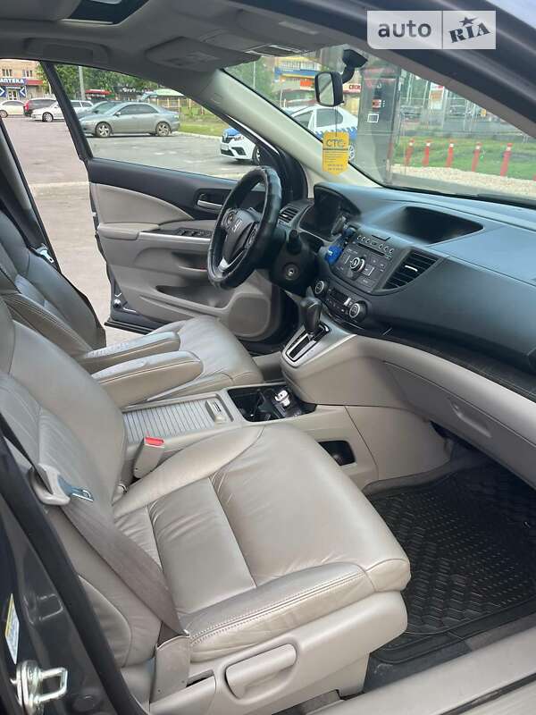 Внедорожник / Кроссовер Honda CR-V 2014 в Полтаве