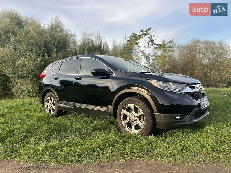 Внедорожник / Кроссовер Honda CR-V 2017 в Хмельницком