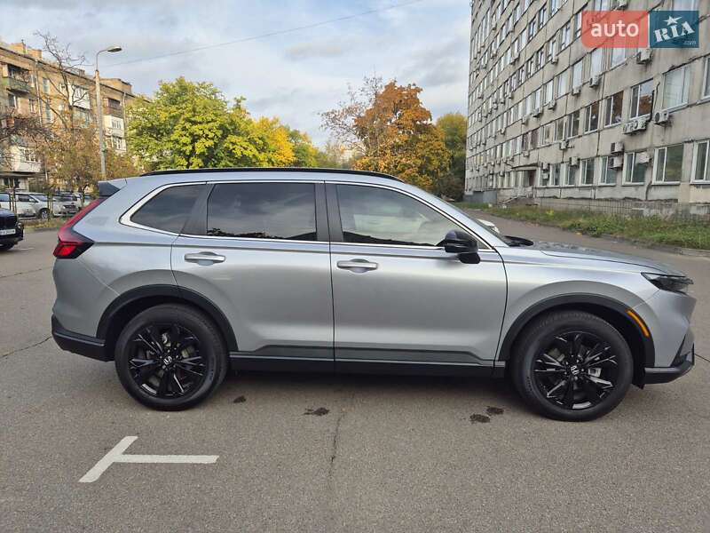 Внедорожник / Кроссовер Honda CR-V 2023 в Киеве